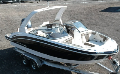 2021 Chaparral 230 SunCoast