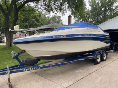 1999 Crownline 210ccr